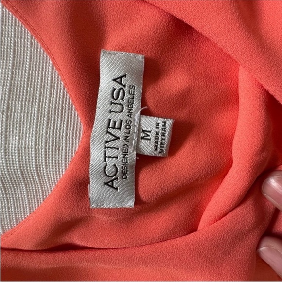 4/25 Active USA Coral V-Neck Tank Top - Picture 3 of 7